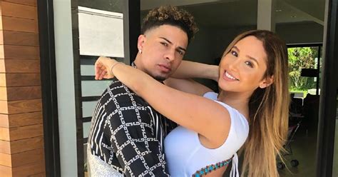 Catherine and Austin McBroom of The ACE Family announce。